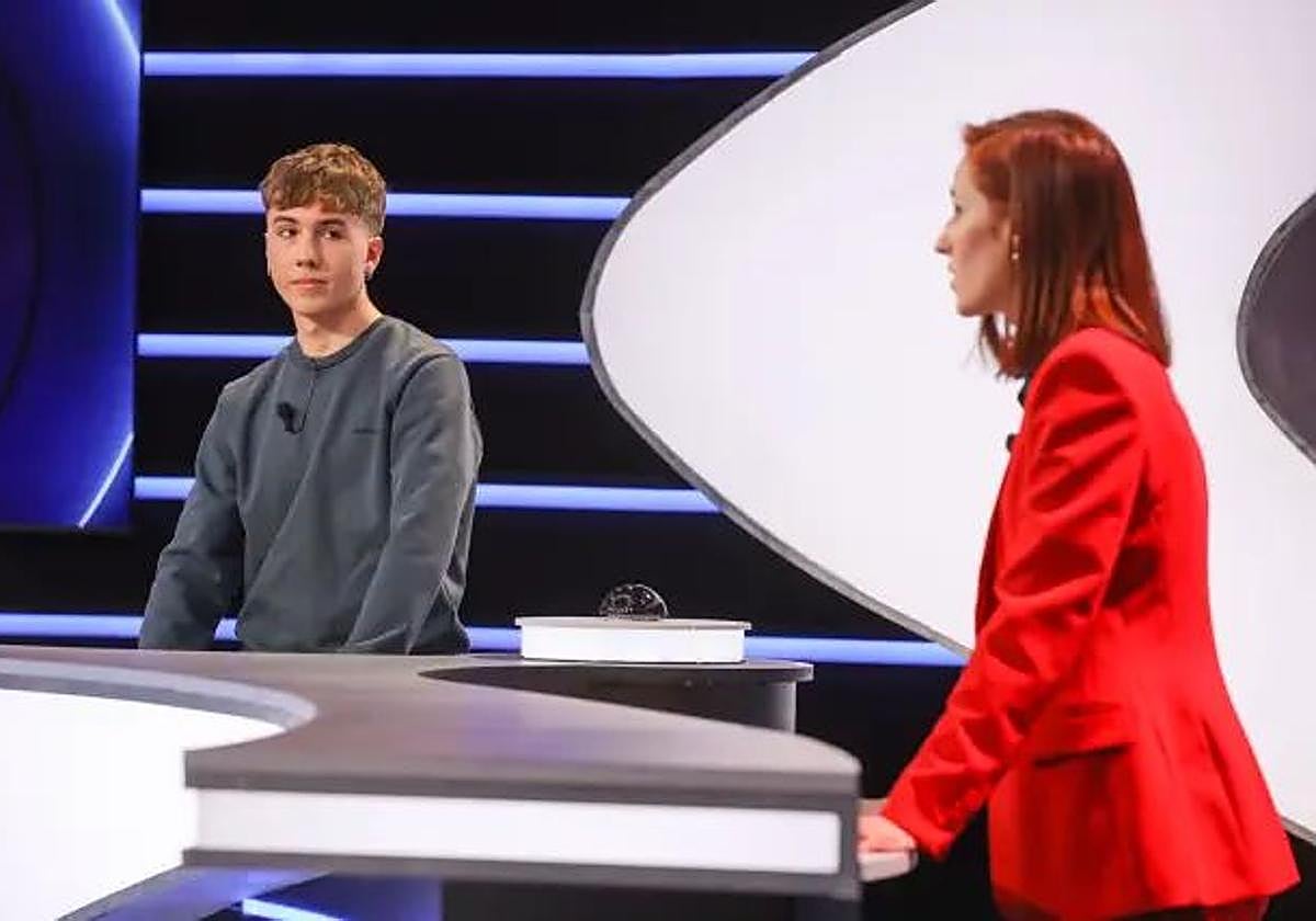 Álvaro Gamboa, Cifras y Letras quién es, qué edad tiene Así es